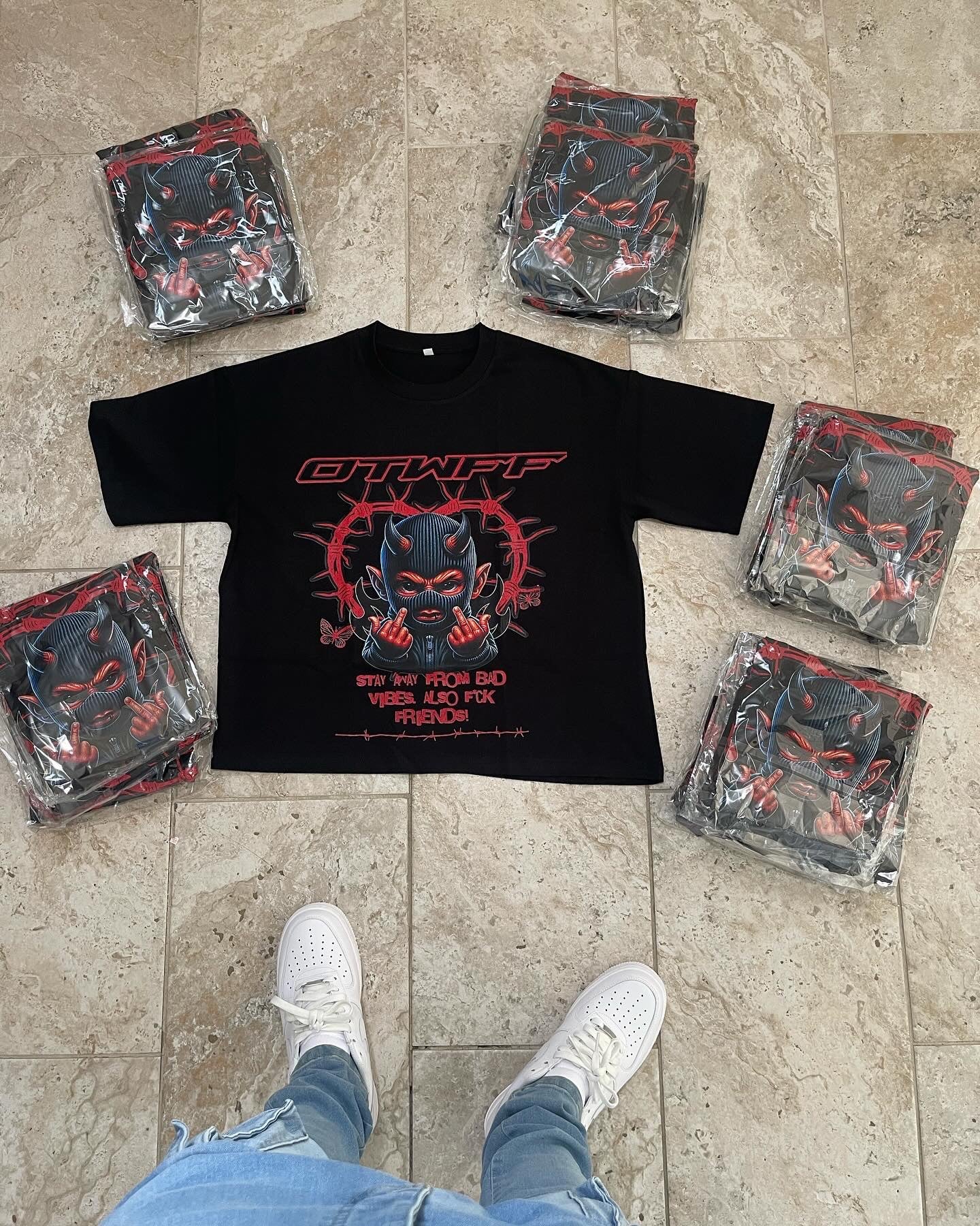 “ No Bad Vibe’s “ Crop Tee